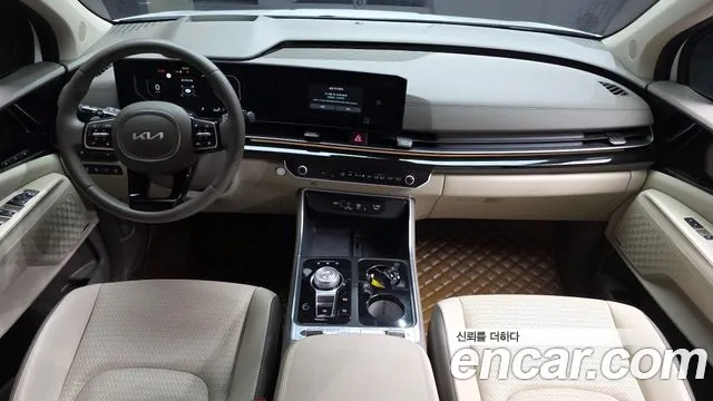 Kia Carnival 2024 thumb 9