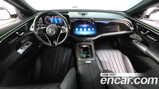 Mercedes-Benz E-Class 2024 thumb 11
