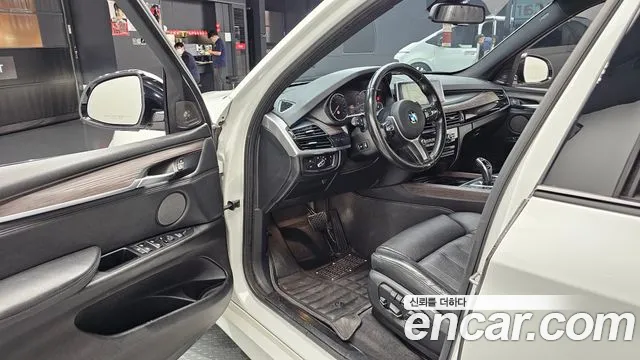 BMW X5 2015 thumb 3