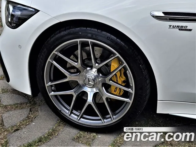 Mercedes-Benz AMG GT 2023 thumb 10