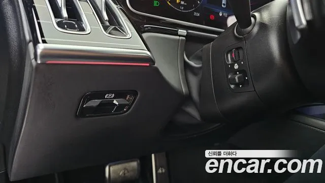 Mercedes-Benz S-Class 2022 thumb 5