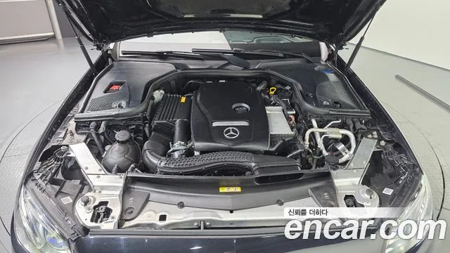 Mercedes-Benz E-Class 2019 thumb 6