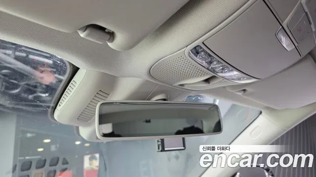 Mercedes-Benz E-Class 2019 thumb 12