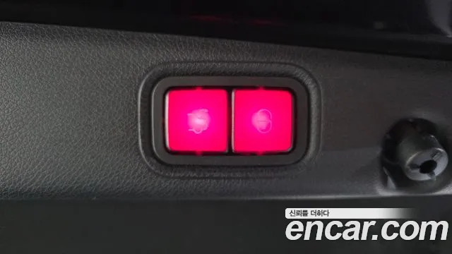 Mercedes-Benz E-Class 2019 thumb 5