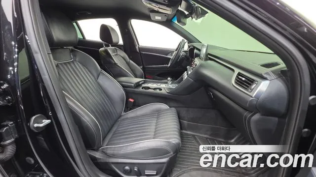 Genesis G70 2019 thumb 11