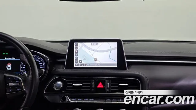 Genesis G70 2019 thumb 6