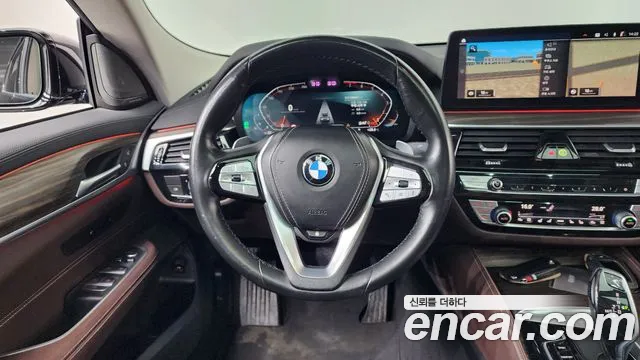 BMW 6 серии Gran Turismo 2022 thumb 4