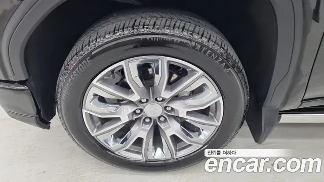 GMC Sierra 2025 thumb 6