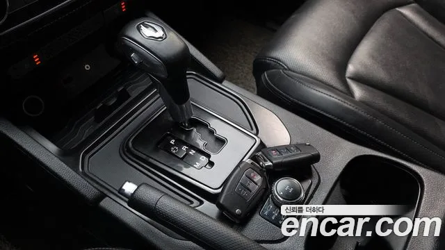 KGM Rexton 2020 thumb 12