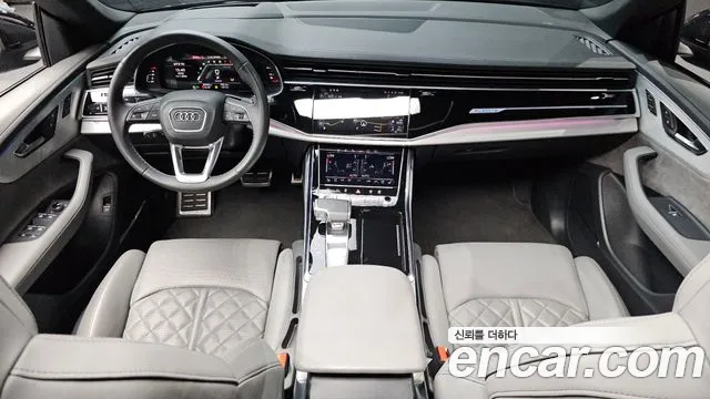 Audi Q8 2022 thumb 4