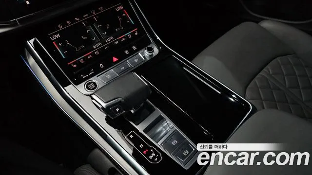 Audi Q8 2022 thumb 3