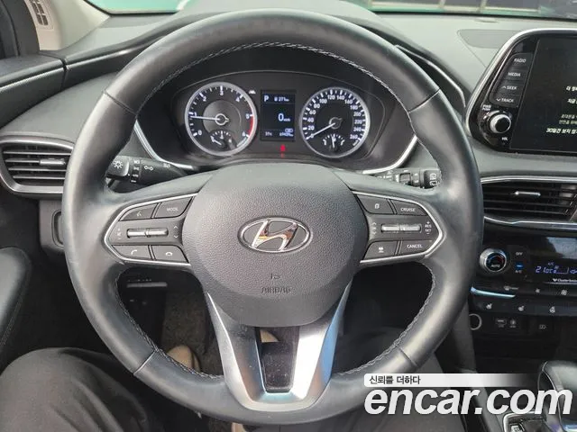 Hyundai Santa Fe 2020 thumb 10