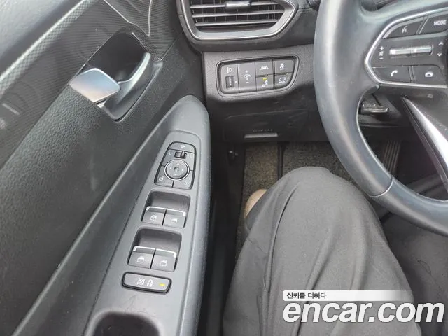 Hyundai Santa Fe 2020 thumb 3