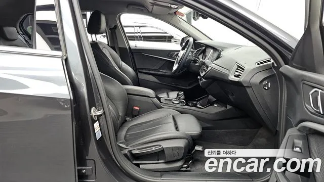 BMW 1 серии 2021 thumb 3