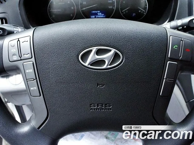 Hyundai Staria 2016 thumb 4