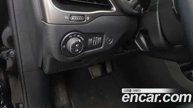 Jeep Cherokee 2019 thumb 8