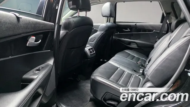 Kia Sorento 2017 thumb 11