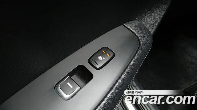 Kia Sorento 2017 thumb 10