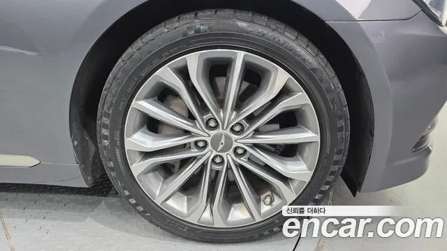 Hyundai Genesis 2015 thumb 3