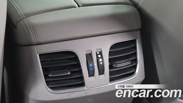 Hyundai Genesis 2015 thumb 2