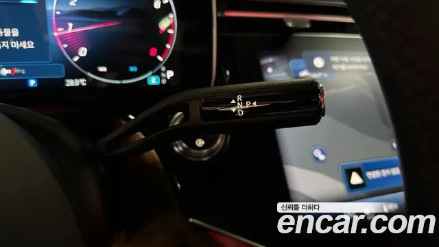 Mercedes-Benz E-Class 2025 thumb 8
