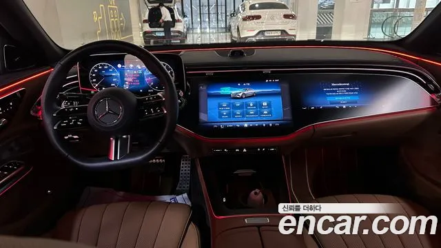 Mercedes-Benz E-Class 2025 thumb 9