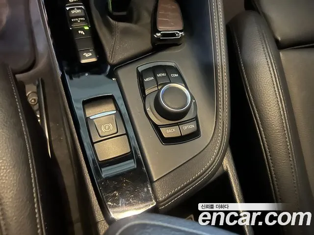 BMW X1 2019 thumb 10