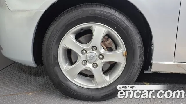 Hyundai Avante 2009 thumb 2