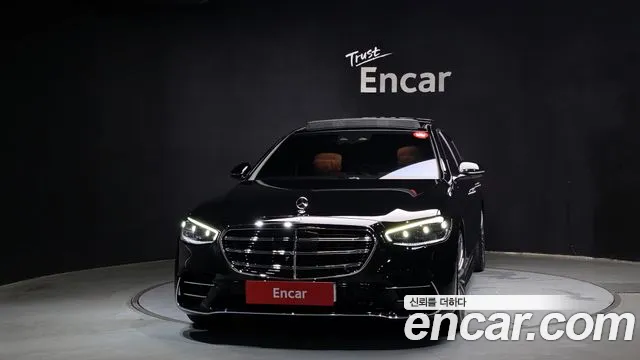 Mercedes-Benz S-Class 2025 thumb 4