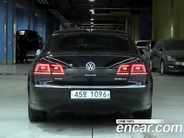 Volkswagen Phaeton 2013 thumb 10