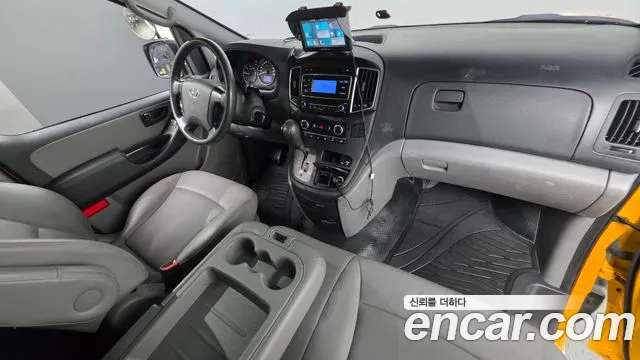 Hyundai Staria 2020 thumb 12