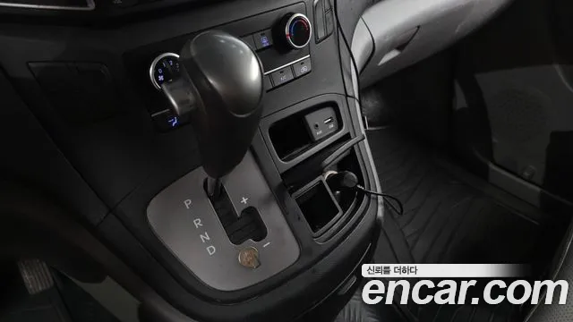 Hyundai Staria 2020 thumb 5