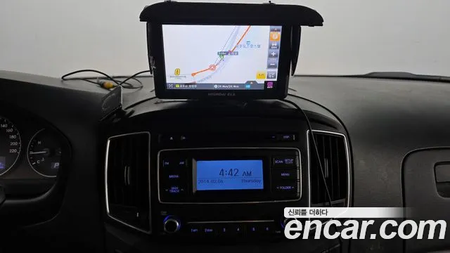 Hyundai Staria 2020 thumb 10