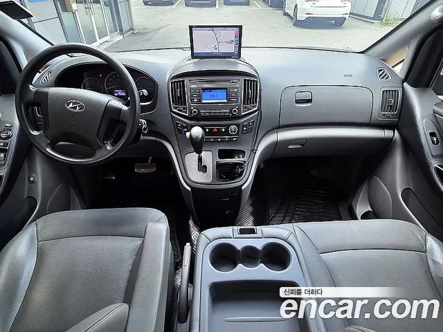 Hyundai Staria 2018 thumb 11