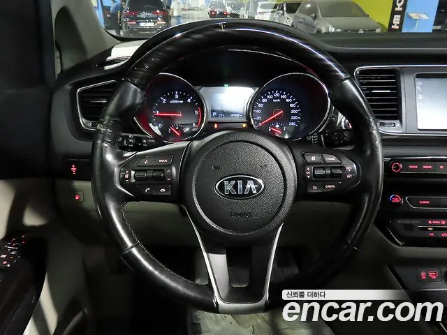 Kia Carnival 2019 thumb 7