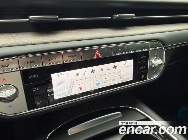 Genesis G90 2022 thumb 12