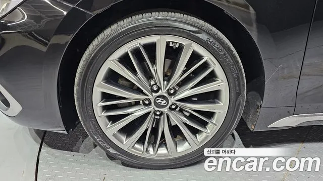 Hyundai Grandeur 2017 thumb 7