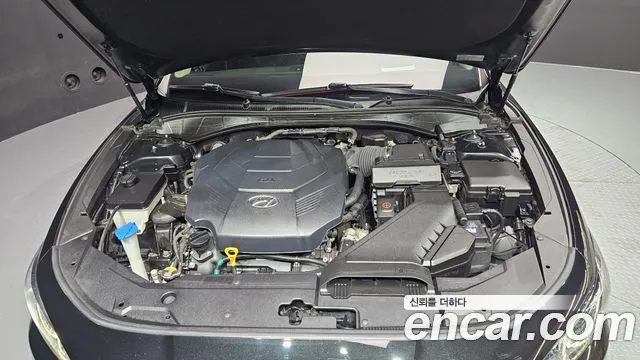 Hyundai Grandeur 2017 thumb 10