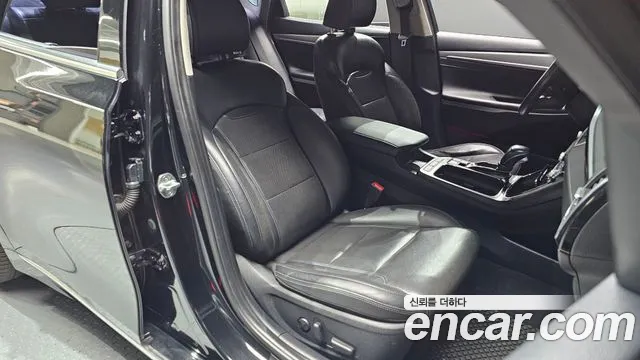 Hyundai Grandeur 2017 thumb 4