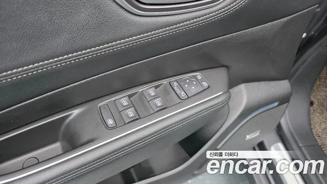 Renault SM6 2017 thumb 8