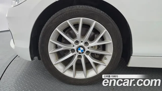 BMW 1 серии 2016 thumb 12