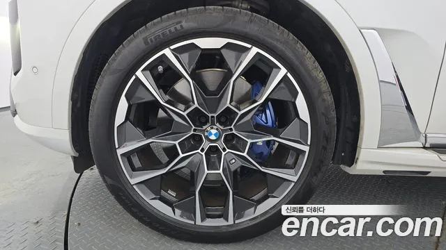 BMW X7 2024 thumb 11