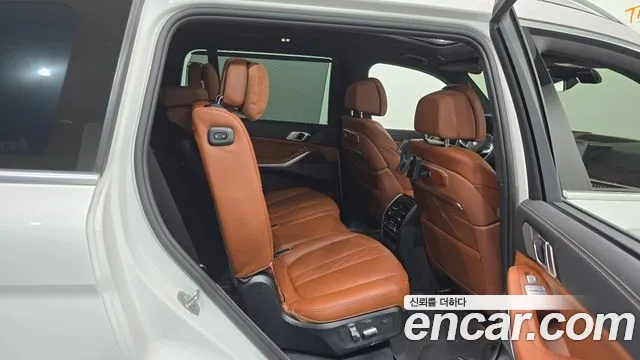 BMW X7 2024 thumb 2