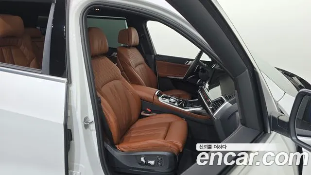 BMW X7 2024 thumb 12