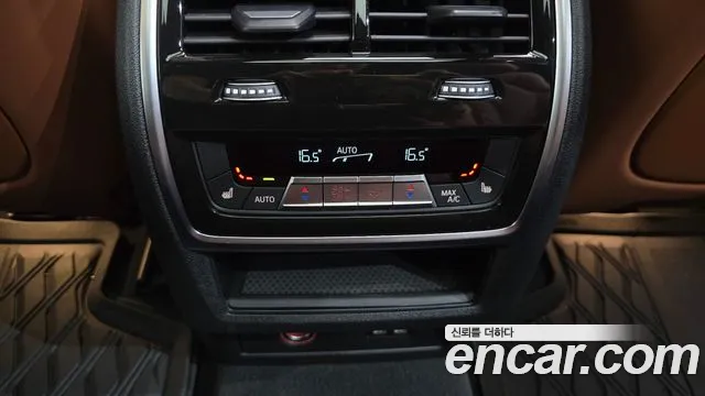 BMW X7 2024 thumb 6