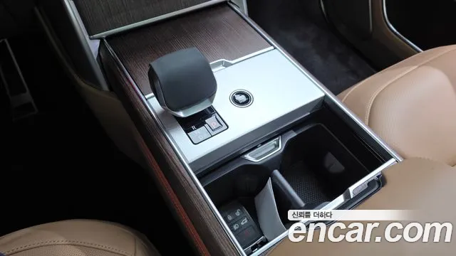 Land Rover Range Rover 2026 thumb 11