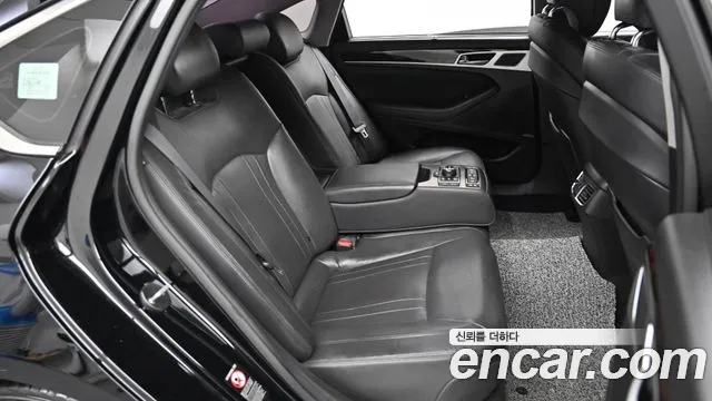 Hyundai Genesis 2016 thumb 3