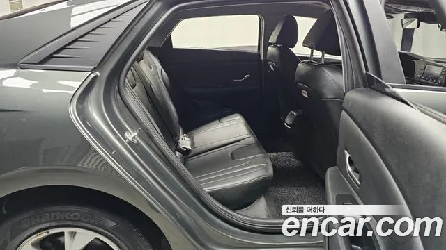 Hyundai Elantra 2022 thumb 11