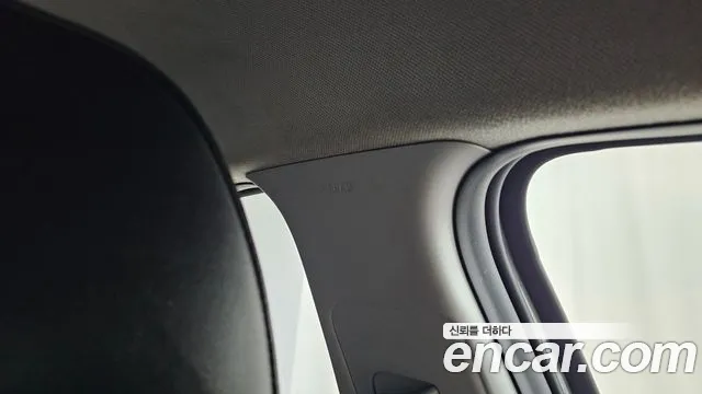 Hyundai Elantra 2022 thumb 5