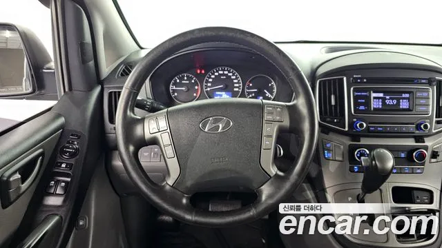 Hyundai Staria 2018 thumb 4